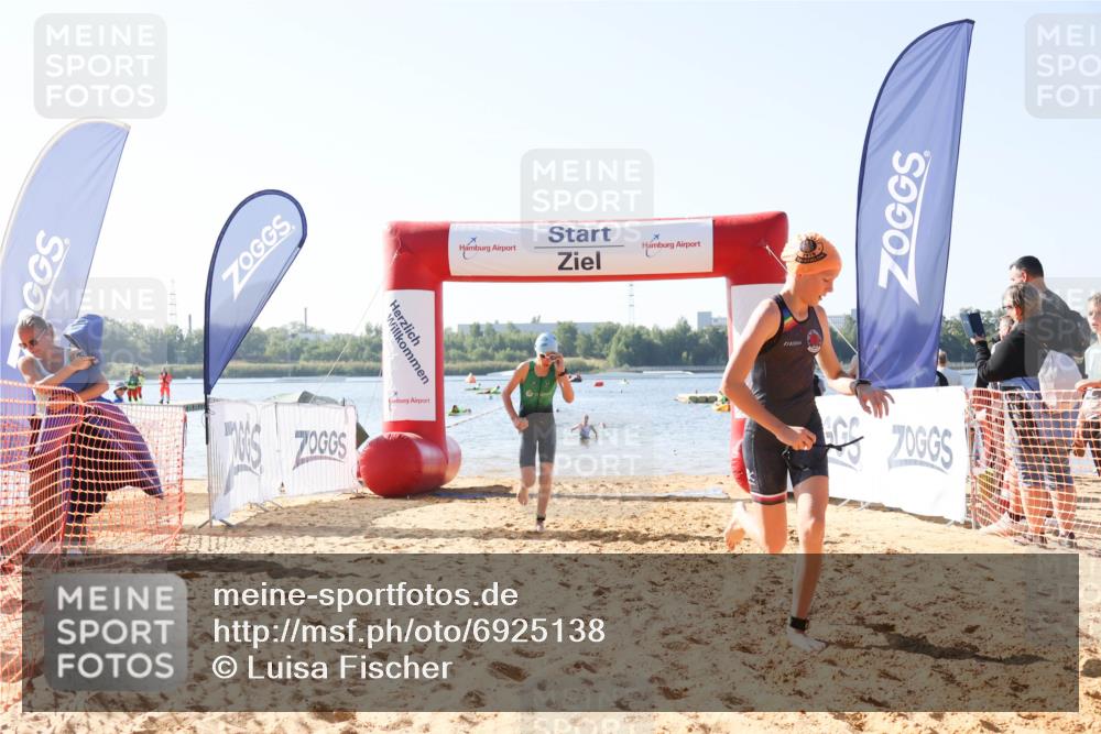 01.09.2024 - 17. Tribühne Triathlon Luisa Fischer http://msf.ph/oto/6925138 01.09.2024 10:26:36 Schwimmen 180, 235, 245, 282, 284 meine-sportfotos.de