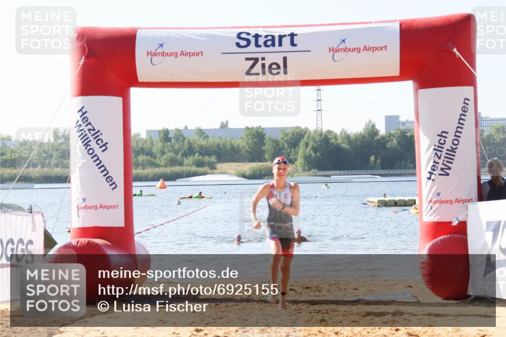 01.09.2024 - 17. Tribühne Triathlon Luisa Fischer http://msf.ph/oto/6925155 01.09.2024 10:26:45 Schwimmen 201 meine-sportfotos.de