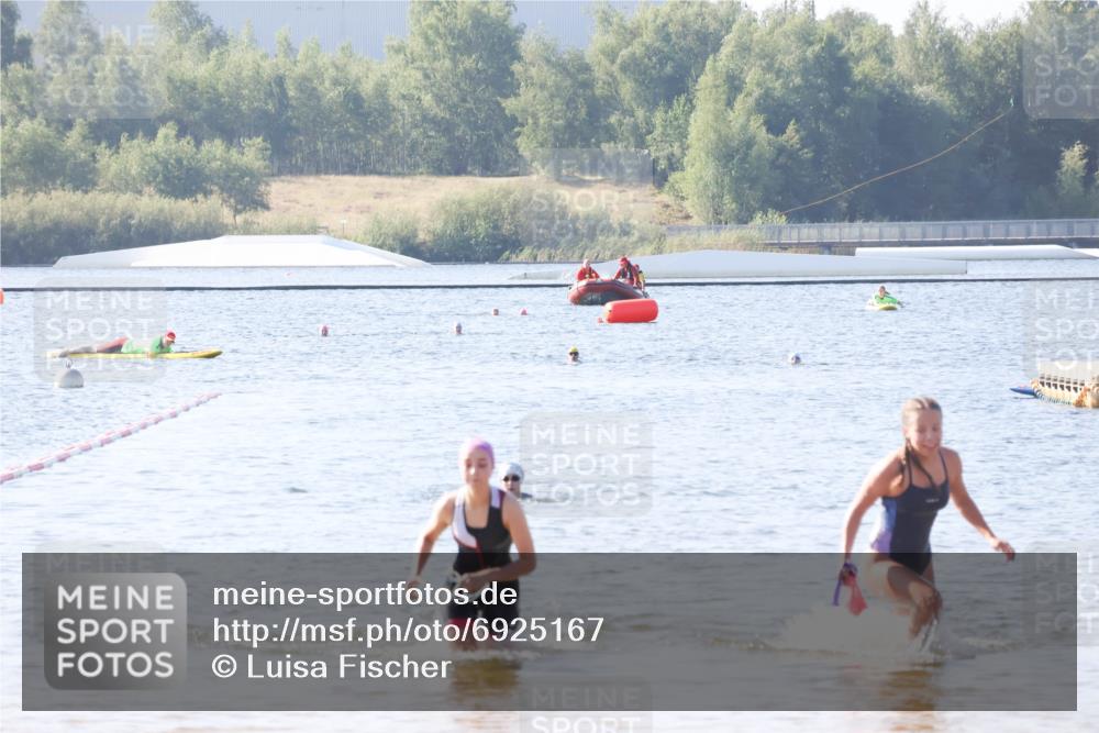 01.09.2024 - 17. Tribühne Triathlon Luisa Fischer http://msf.ph/oto/6925167 01.09.2024 10:26:52 Schwimmen 201, 203 meine-sportfotos.de