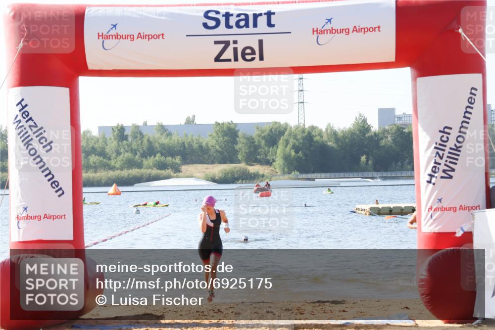 01.09.2024 - 17. Tribühne Triathlon Luisa Fischer http://msf.ph/oto/6925175 01.09.2024 10:26:55 Schwimmen 201, 203, 276 meine-sportfotos.de