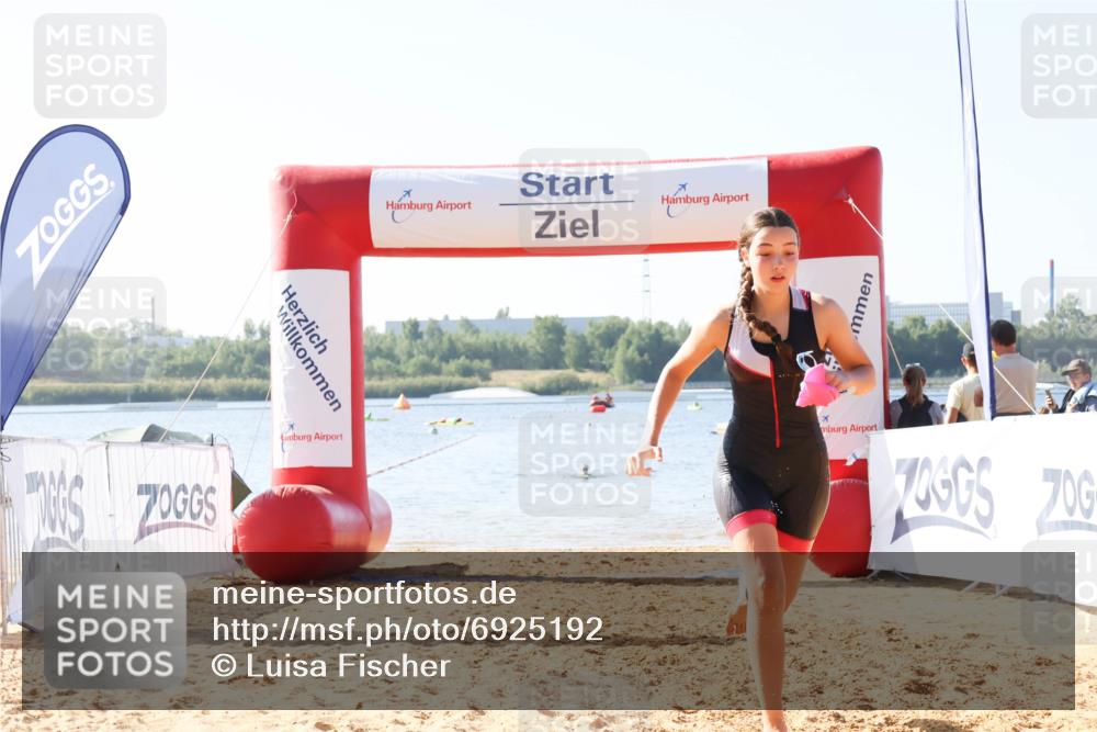 01.09.2024 - 17. Tribühne Triathlon Luisa Fischer http://msf.ph/oto/6925192 01.09.2024 10:27:00 Schwimmen 203, 276 meine-sportfotos.de