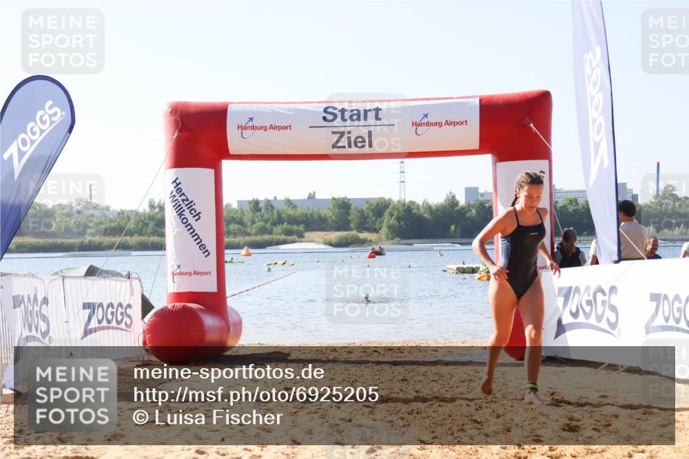 01.09.2024 - 17. Tribühne Triathlon Luisa Fischer http://msf.ph/oto/6925205 01.09.2024 10:27:04 Schwimmen 203, 276 meine-sportfotos.de