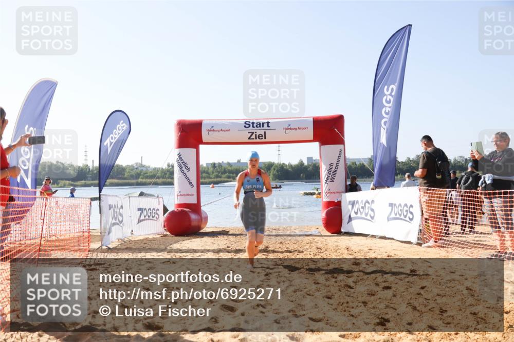 01.09.2024 - 17. Tribühne Triathlon Luisa Fischer http://msf.ph/oto/6925271 01.09.2024 10:28:40 Schwimmen 184 meine-sportfotos.de