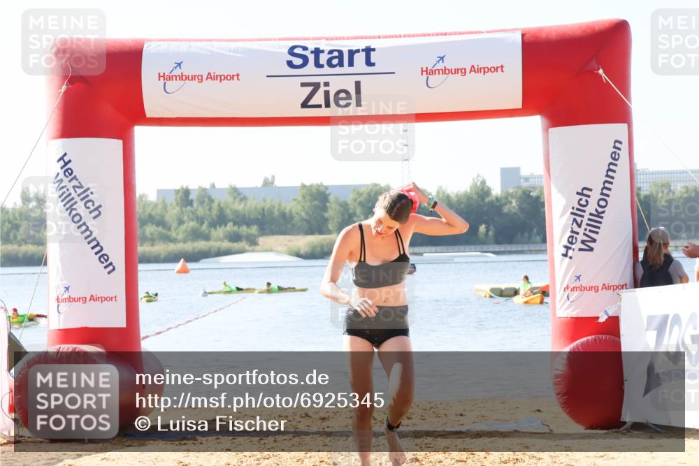 01.09.2024 - 17. Tribühne Triathlon Luisa Fischer http://msf.ph/oto/6925345 01.09.2024 10:30:00 Schwimmen 271, 295 meine-sportfotos.de