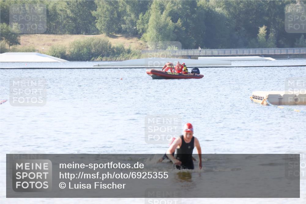 01.09.2024 - 17. Tribühne Triathlon Luisa Fischer http://msf.ph/oto/6925355 01.09.2024 10:31:05 Schwimmen 204 meine-sportfotos.de