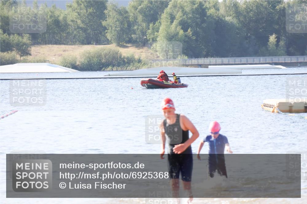 01.09.2024 - 17. Tribühne Triathlon Luisa Fischer http://msf.ph/oto/6925368 01.09.2024 10:31:09 Schwimmen 204, 217 meine-sportfotos.de