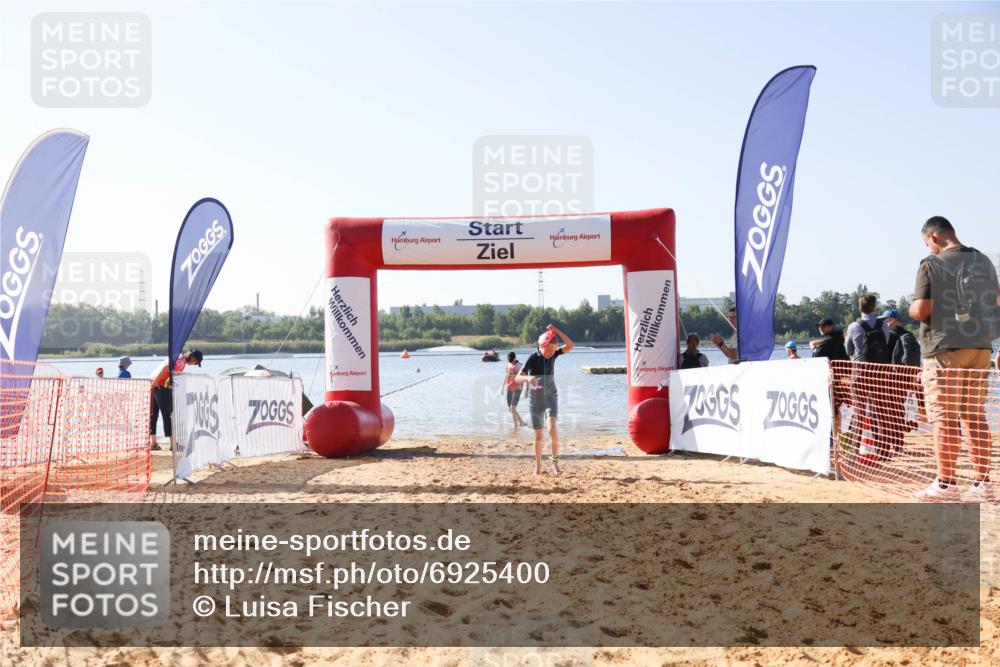 01.09.2024 - 17. Tribühne Triathlon Luisa Fischer http://msf.ph/oto/6925400 01.09.2024 10:31:17 Schwimmen 204, 217 meine-sportfotos.de