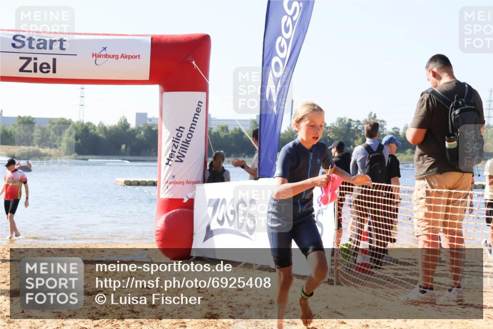 01.09.2024 - 17. Tribühne Triathlon Luisa Fischer http://msf.ph/oto/6925408 01.09.2024 10:31:19 Schwimmen 204, 217 meine-sportfotos.de