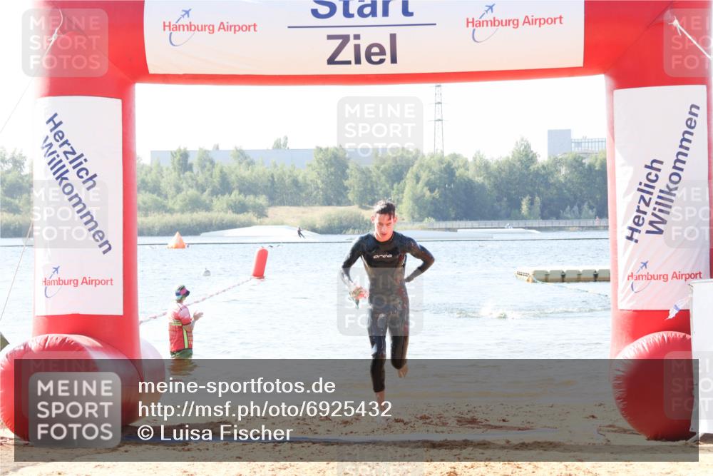 01.09.2024 - 17. Tribühne Triathlon Luisa Fischer http://msf.ph/oto/6925432 01.09.2024 10:48:20 Schwimmen 361 meine-sportfotos.de