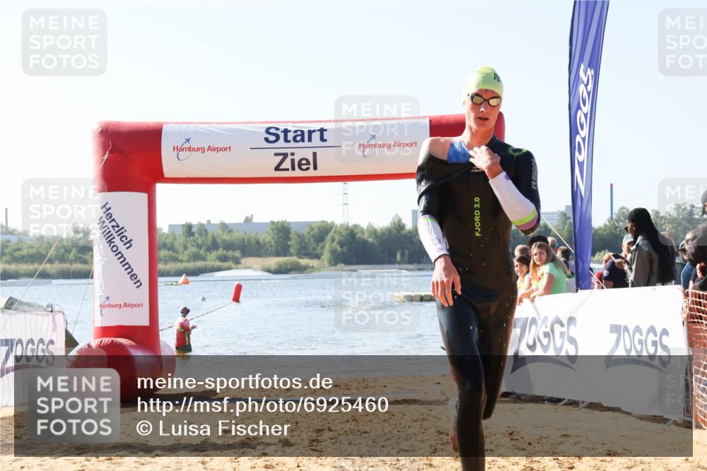 01.09.2024 - 17. Tribühne Triathlon Luisa Fischer http://msf.ph/oto/6925460 01.09.2024 10:48:38 Schwimmen 338 meine-sportfotos.de