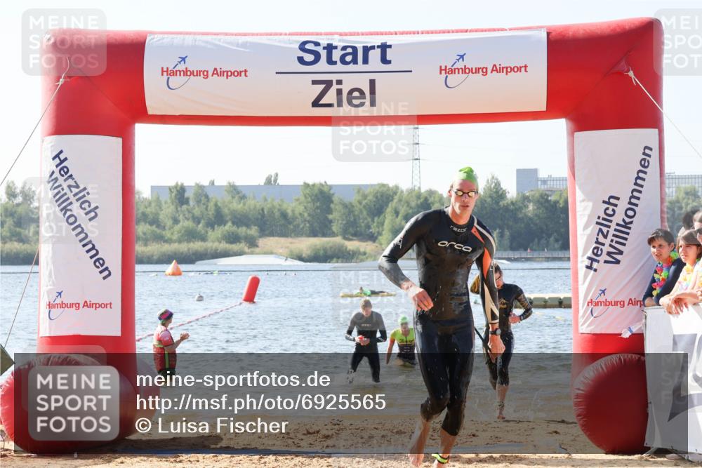 01.09.2024 - 17. Tribühne Triathlon Luisa Fischer http://msf.ph/oto/6925565 01.09.2024 10:49:44 Schwimmen 323, 327, 351, 374, 384, 436, 437 meine-sportfotos.de