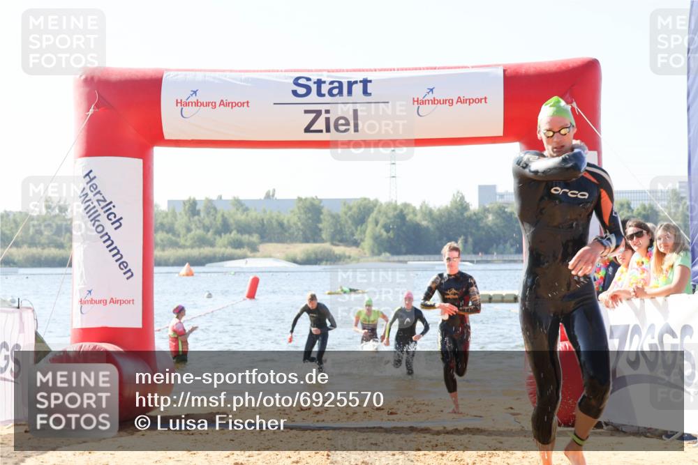 01.09.2024 - 17. Tribühne Triathlon Luisa Fischer http://msf.ph/oto/6925570 01.09.2024 10:49:45 Schwimmen 323, 327, 351, 374, 384, 436, 437 meine-sportfotos.de
