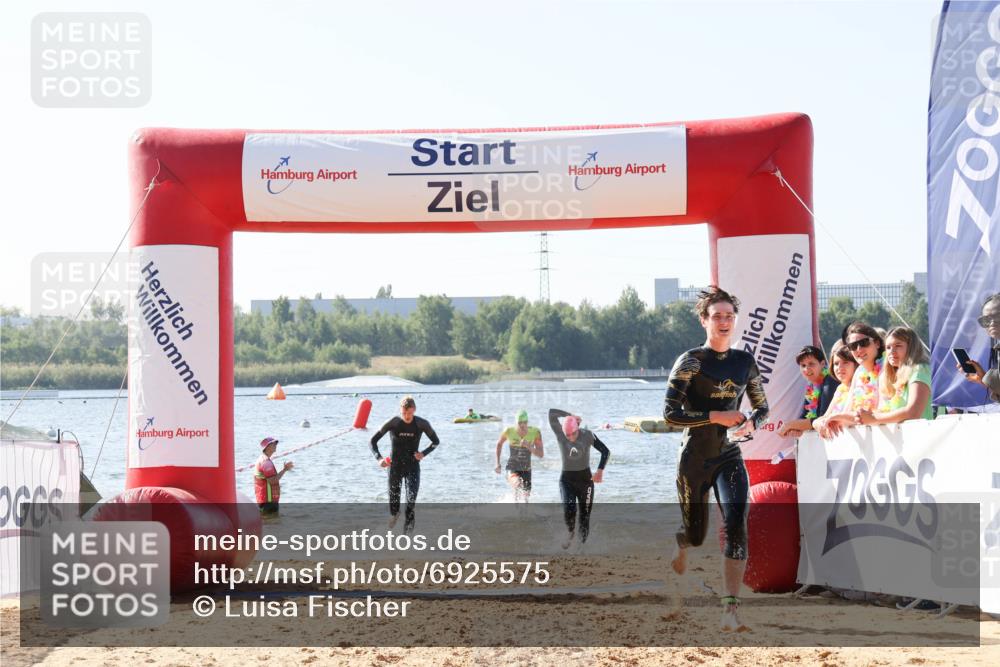 01.09.2024 - 17. Tribühne Triathlon Luisa Fischer http://msf.ph/oto/6925575 01.09.2024 10:49:46 Schwimmen 323, 327, 351, 374, 384, 436, 437 meine-sportfotos.de