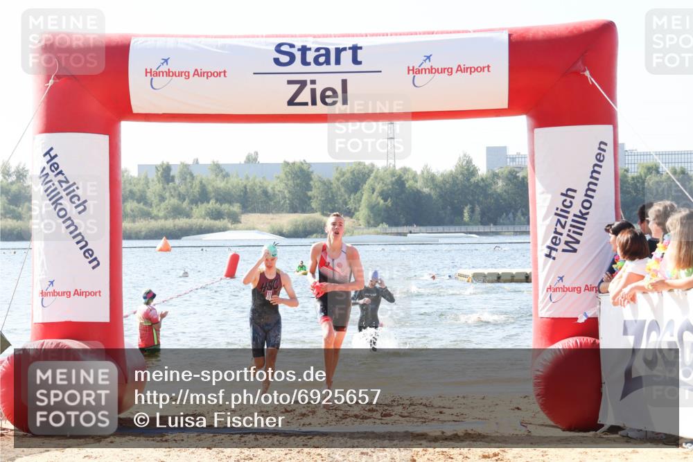 01.09.2024 - 17. Tribühne Triathlon Luisa Fischer http://msf.ph/oto/6925657 01.09.2024 10:50:33 Schwimmen 311, 319, 391 meine-sportfotos.de
