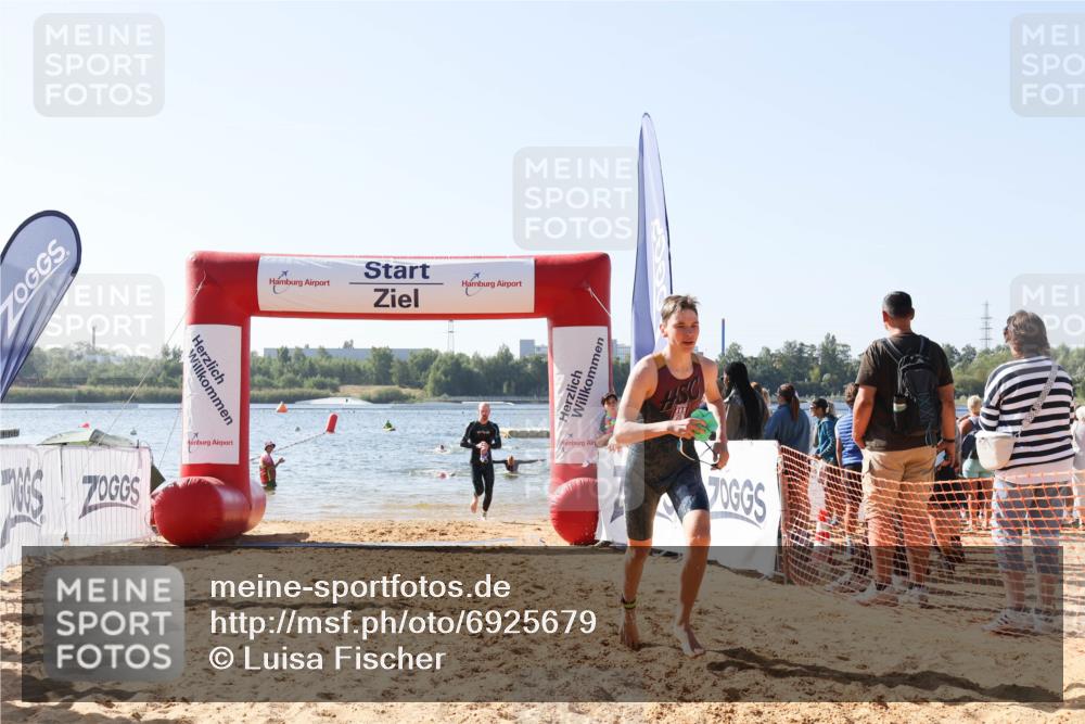 01.09.2024 - 17. Tribühne Triathlon Luisa Fischer http://msf.ph/oto/6925679 01.09.2024 10:50:37 Schwimmen 311, 319, 391 meine-sportfotos.de