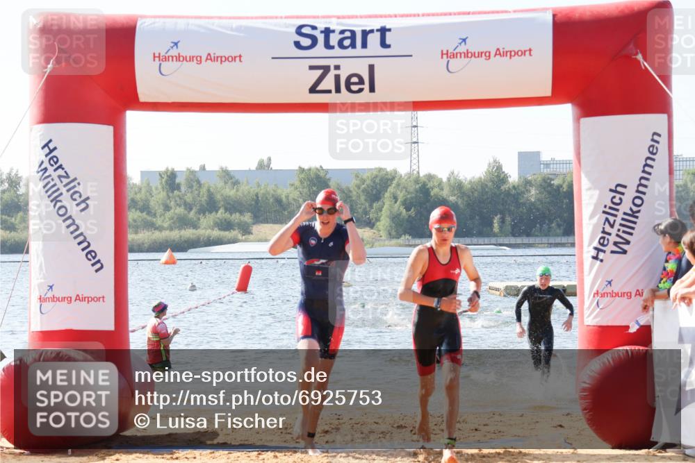 01.09.2024 - 17. Tribühne Triathlon Luisa Fischer http://msf.ph/oto/6925753 01.09.2024 10:51:03 Schwimmen 310, 314, 328, 337 meine-sportfotos.de