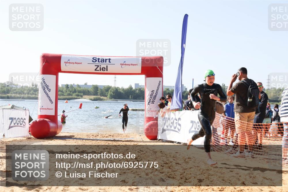 01.09.2024 - 17. Tribühne Triathlon Luisa Fischer http://msf.ph/oto/6925775 01.09.2024 10:51:07 Schwimmen 310, 314, 328, 337 meine-sportfotos.de