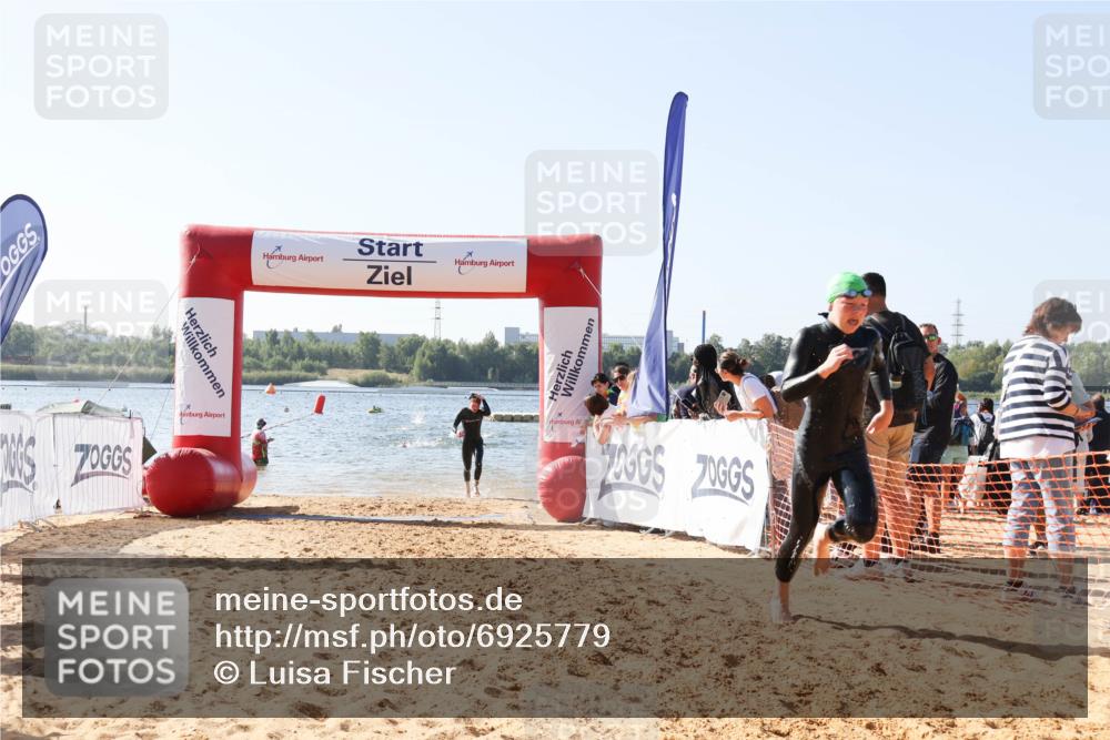 01.09.2024 - 17. Tribühne Triathlon Luisa Fischer http://msf.ph/oto/6925779 01.09.2024 10:51:07 Schwimmen 310, 314, 328, 337 meine-sportfotos.de