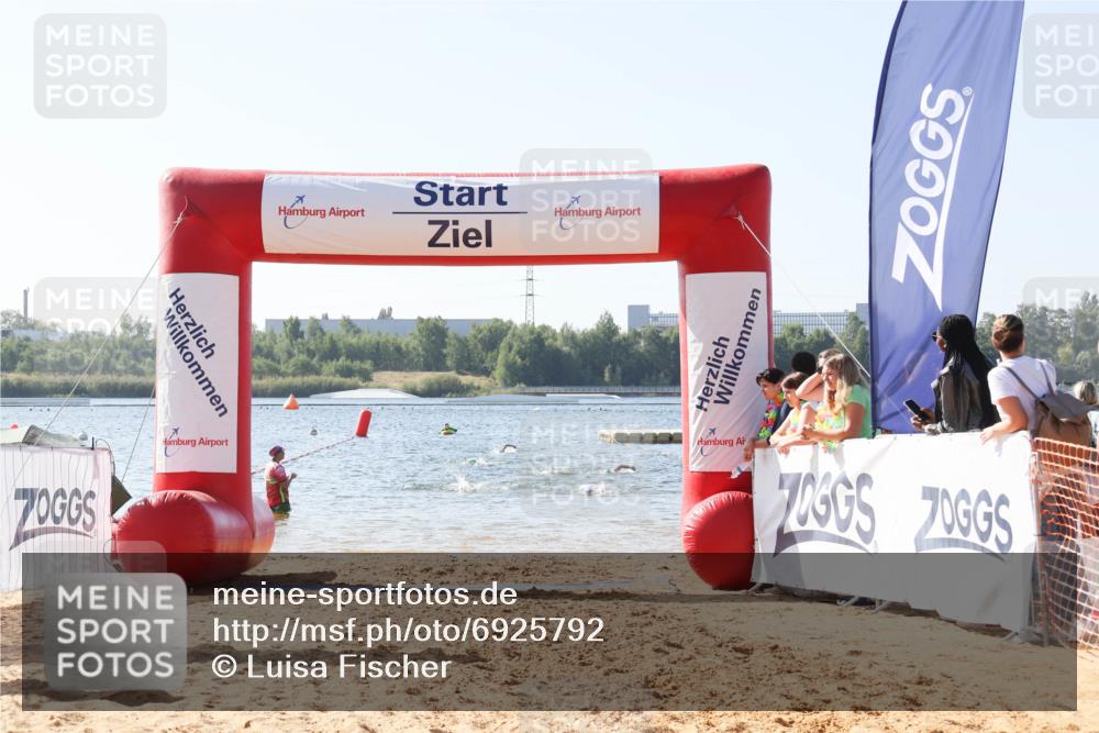 01.09.2024 - 17. Tribühne Triathlon Luisa Fischer http://msf.ph/oto/6925792 01.09.2024 10:51:11 Schwimmen 310, 314, 328, 337 meine-sportfotos.de