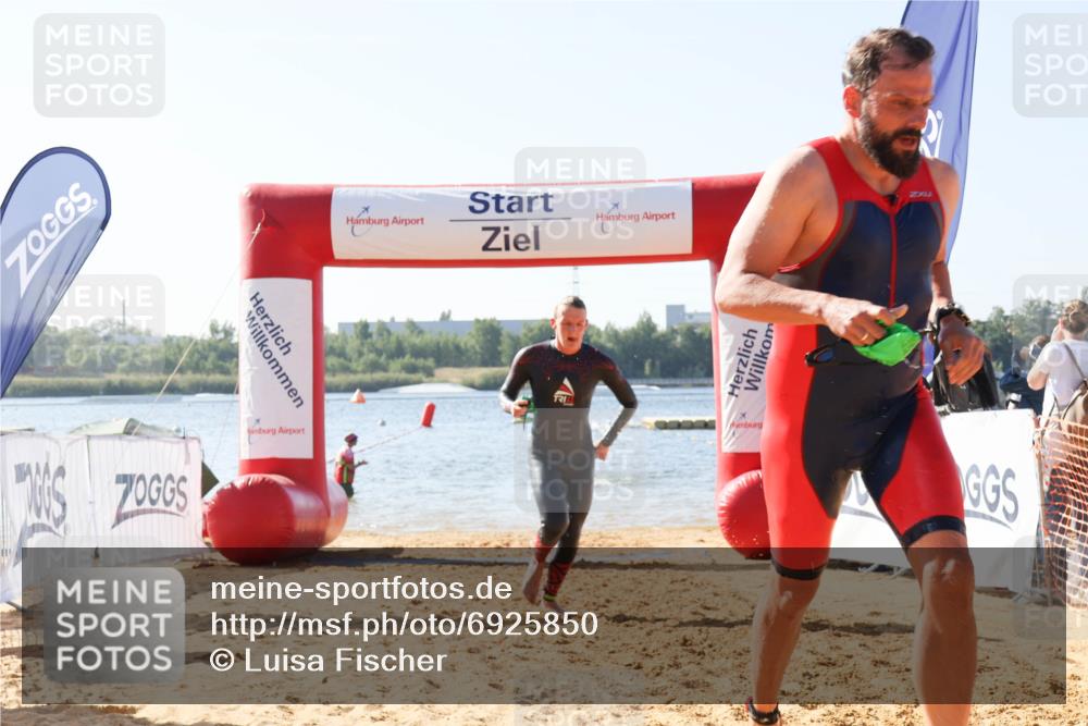 01.09.2024 - 17. Tribühne Triathlon Luisa Fischer http://msf.ph/oto/6925850 01.09.2024 10:51:38 Schwimmen 346, 367, 388, 438 meine-sportfotos.de
