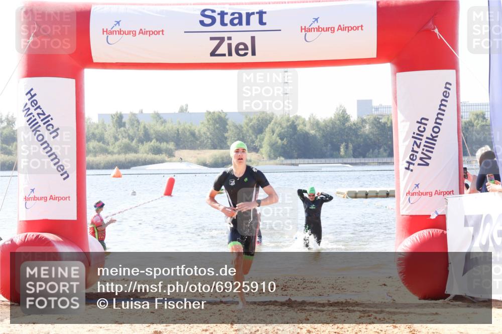 01.09.2024 - 17. Tribühne Triathlon Luisa Fischer http://msf.ph/oto/6925910 01.09.2024 10:52:24 Schwimmen 318, 331, 432 meine-sportfotos.de