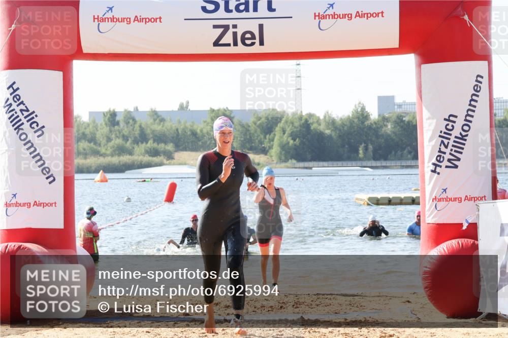 01.09.2024 - 17. Tribühne Triathlon Luisa Fischer http://msf.ph/oto/6925994 01.09.2024 10:53:54 Schwimmen 335, 348, 423, 428 meine-sportfotos.de