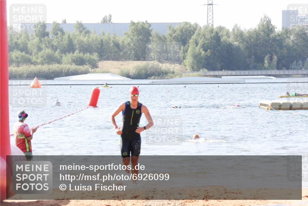 01.09.2024 - 17. Tribühne Triathlon Luisa Fischer http://msf.ph/oto/6926099 01.09.2024 10:54:19 Schwimmen 336, 394, 395, 446 meine-sportfotos.de