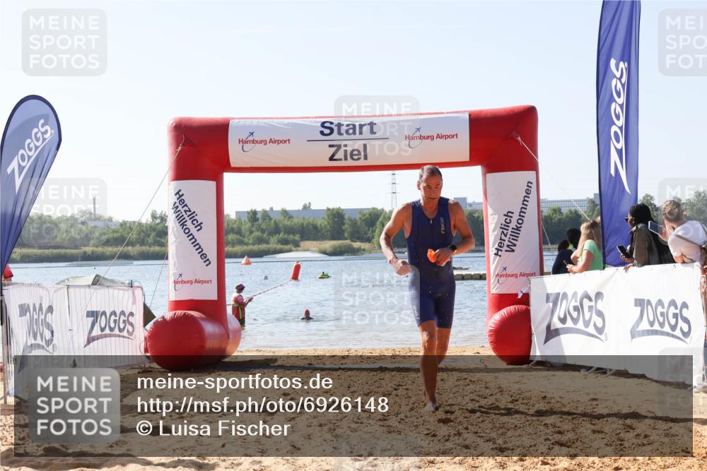 01.09.2024 - 17. Tribühne Triathlon Luisa Fischer http://msf.ph/oto/6926148 01.09.2024 10:54:38 Schwimmen 409 meine-sportfotos.de