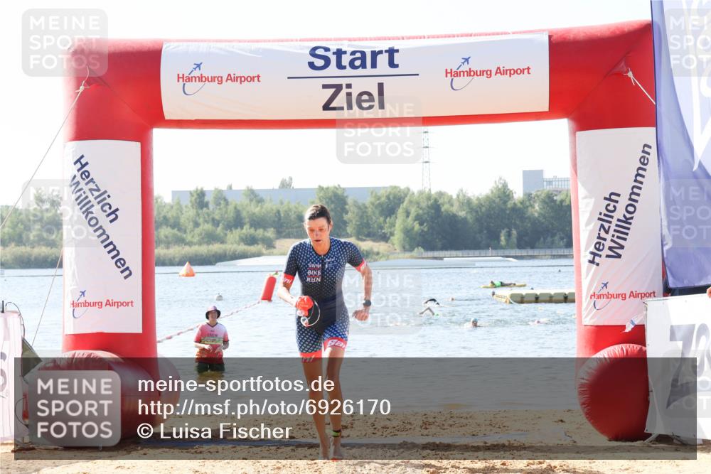 01.09.2024 - 17. Tribühne Triathlon Luisa Fischer http://msf.ph/oto/6926170 01.09.2024 10:54:52 Schwimmen 430 meine-sportfotos.de