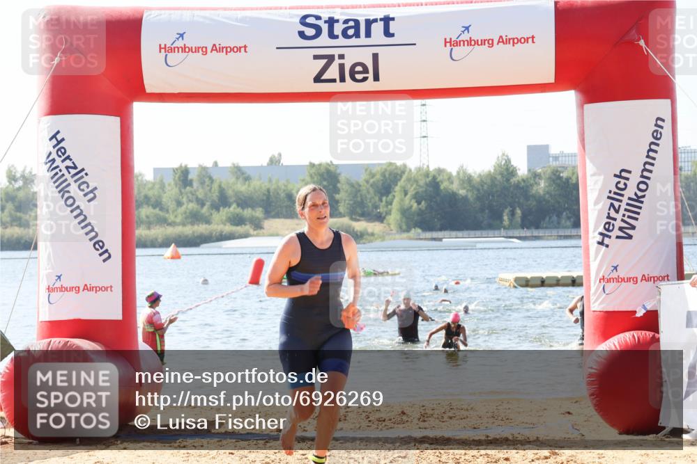 01.09.2024 - 17. Tribühne Triathlon Luisa Fischer http://msf.ph/oto/6926269 01.09.2024 10:55:59 Schwimmen 313, 372, 390 meine-sportfotos.de