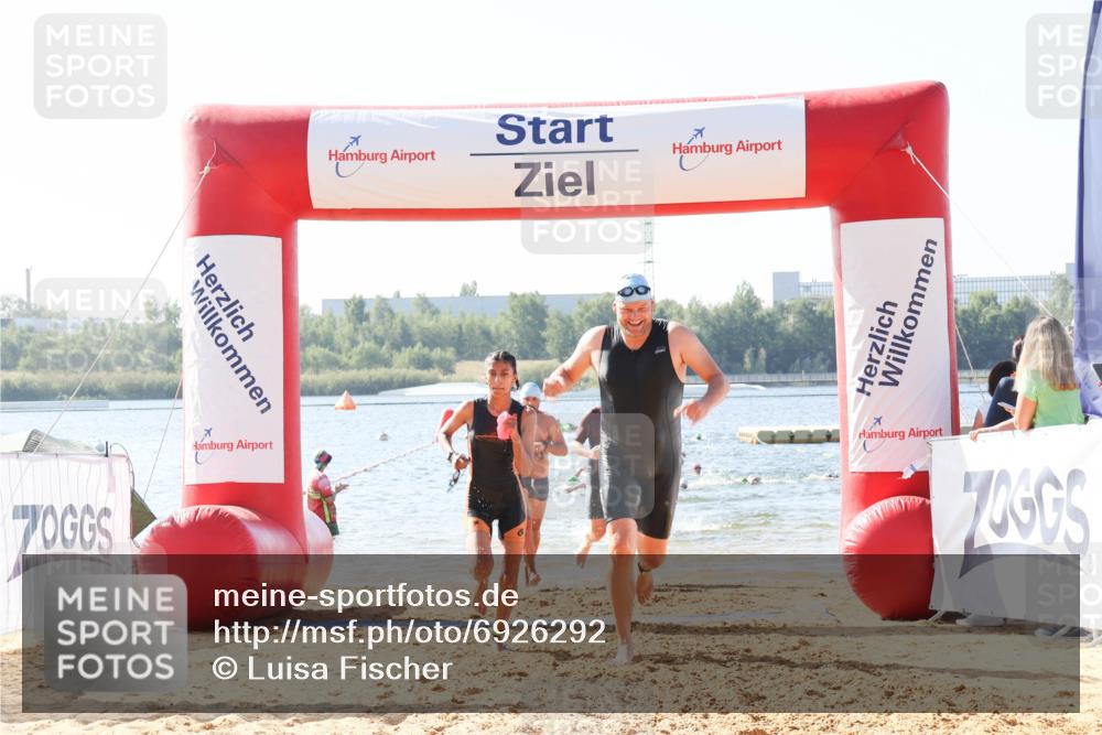 01.09.2024 - 17. Tribühne Triathlon Luisa Fischer http://msf.ph/oto/6926292 01.09.2024 10:56:07 Schwimmen 313, 372, 390, 399, 412, 426 meine-sportfotos.de