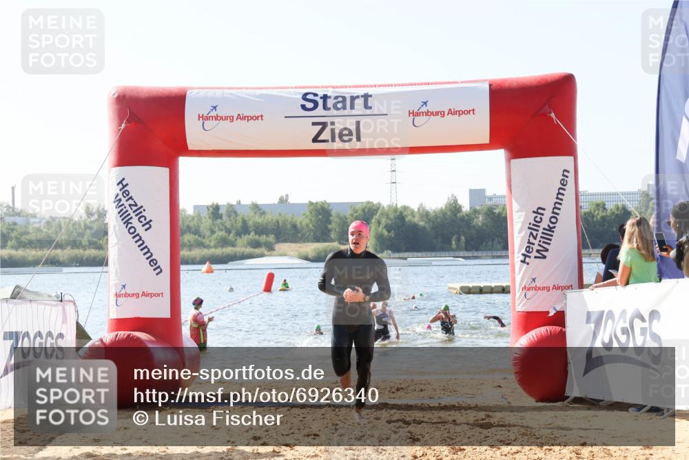 01.09.2024 - 17. Tribühne Triathlon Luisa Fischer http://msf.ph/oto/6926340 01.09.2024 10:56:19 Schwimmen 308, 326, 332, 426, 1479 meine-sportfotos.de