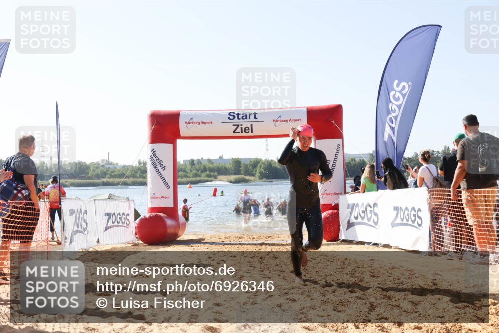01.09.2024 - 17. Tribühne Triathlon Luisa Fischer http://msf.ph/oto/6926346 01.09.2024 10:56:20 Schwimmen 308, 326, 332, 417, 426, 1479 meine-sportfotos.de