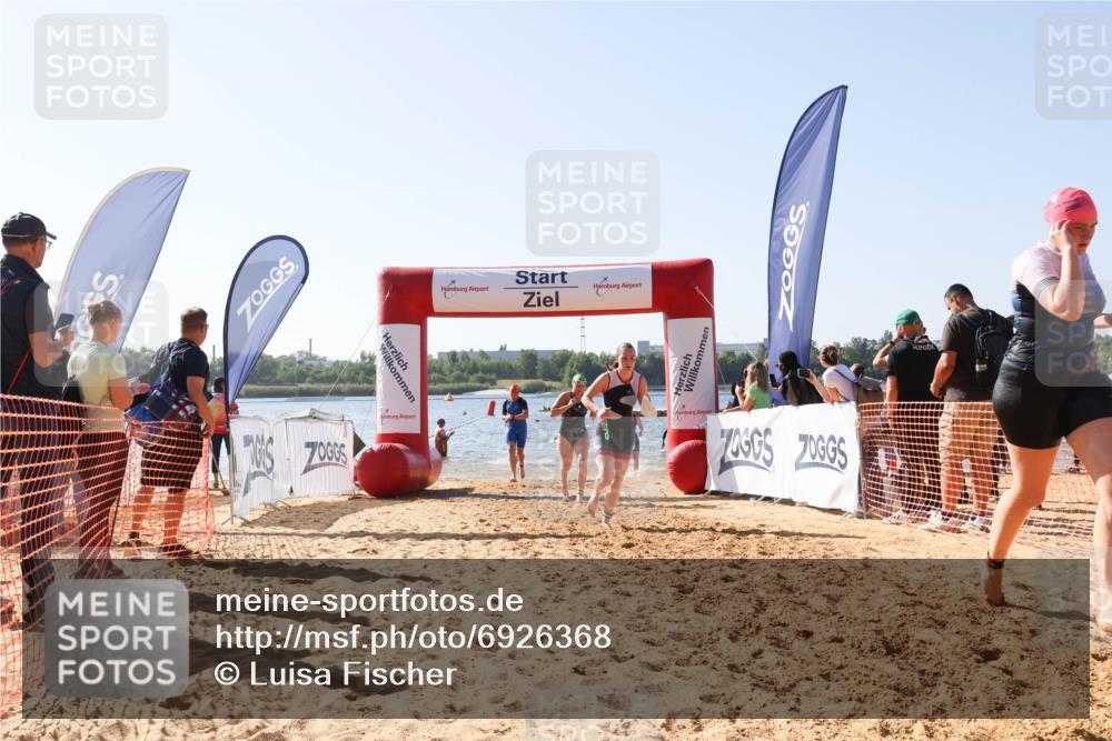 01.09.2024 - 17. Tribühne Triathlon Luisa Fischer http://msf.ph/oto/6926368 01.09.2024 10:56:27 Schwimmen 308, 326, 332, 342, 360, 417, 1479 meine-sportfotos.de