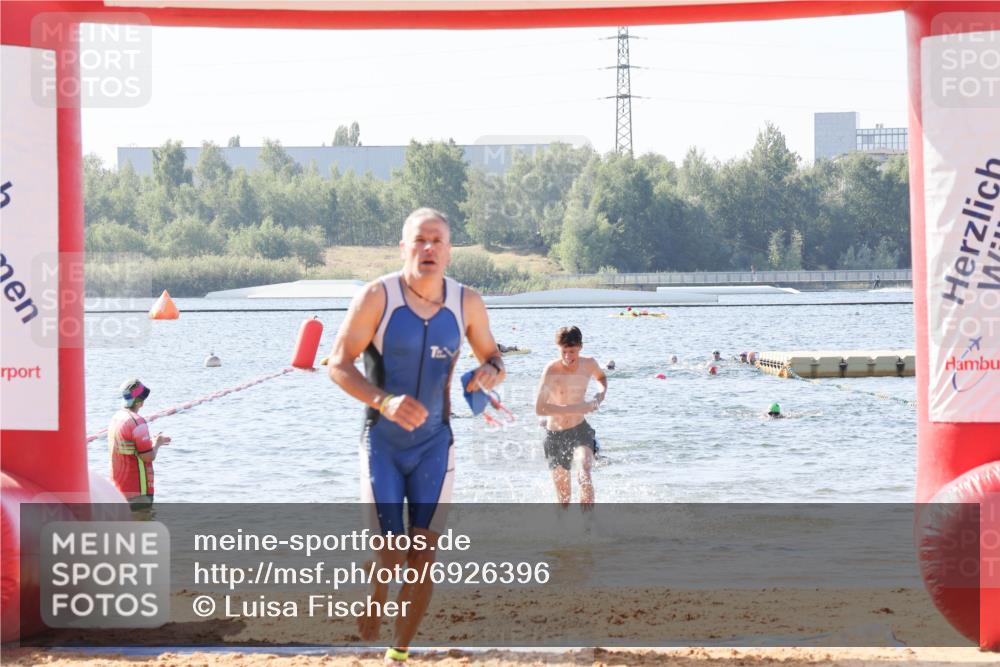 01.09.2024 - 17. Tribühne Triathlon Luisa Fischer http://msf.ph/oto/6926396 01.09.2024 10:56:44 Schwimmen 334, 378, 385 meine-sportfotos.de