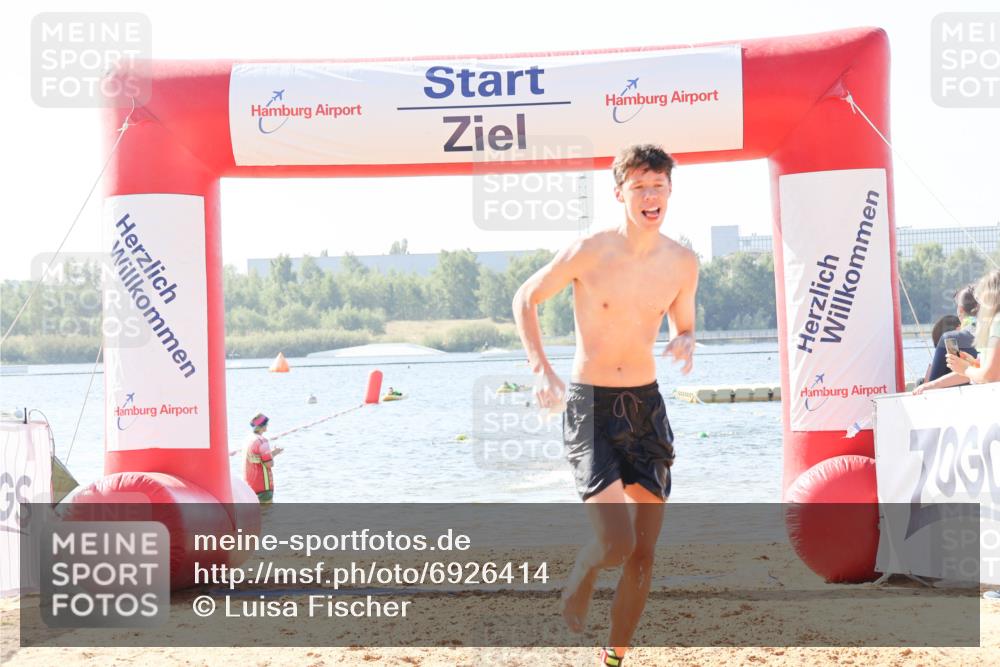 01.09.2024 - 17. Tribühne Triathlon Luisa Fischer http://msf.ph/oto/6926414 01.09.2024 10:56:49 Schwimmen 329, 334, 385 meine-sportfotos.de
