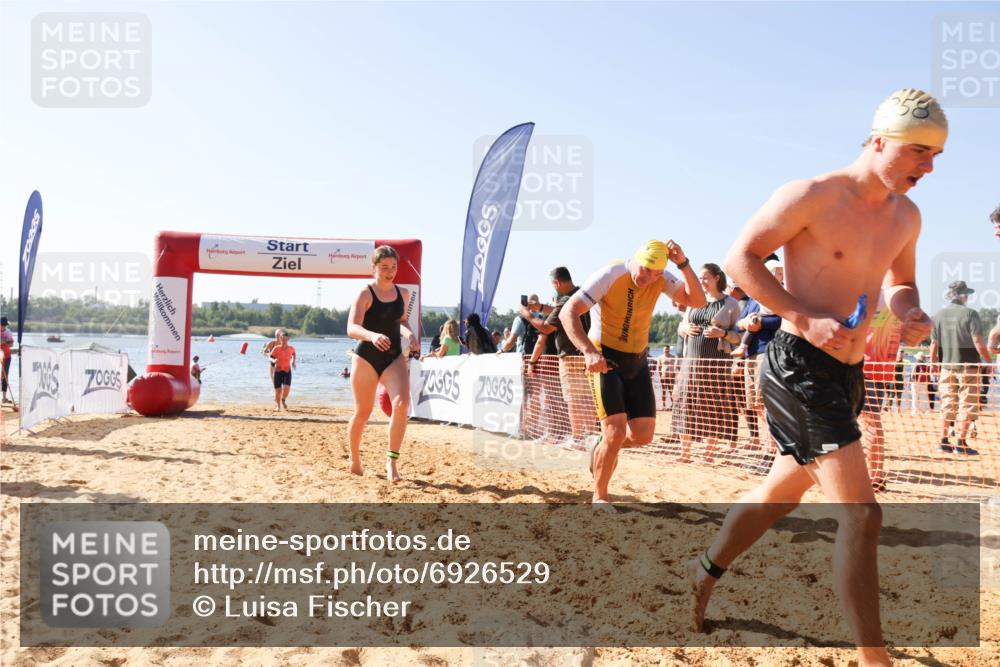 01.09.2024 - 17. Tribühne Triathlon Luisa Fischer http://msf.ph/oto/6926529 01.09.2024 10:58:01 Schwimmen 315, 324, 358, 373, 376, 387, 404, 415, 431, 442 meine-sportfotos.de