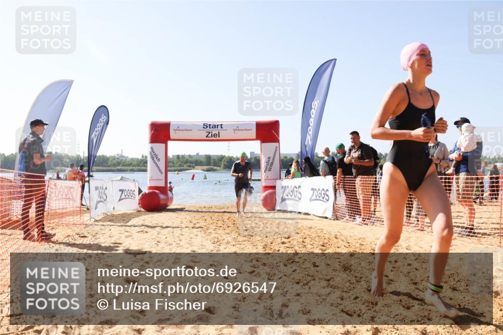 01.09.2024 - 17. Tribühne Triathlon Luisa Fischer http://msf.ph/oto/6926547 01.09.2024 10:58:07 Schwimmen 315, 324, 387, 404, 415, 425 meine-sportfotos.de