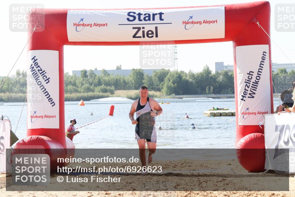 01.09.2024 - 17. Tribühne Triathlon Luisa Fischer http://msf.ph/oto/6926623 01.09.2024 10:58:57 Schwimmen 60, 400, 420, 434 meine-sportfotos.de
