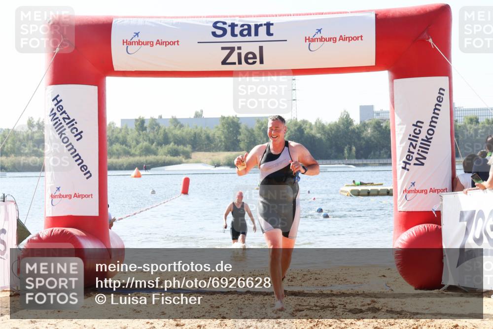 01.09.2024 - 17. Tribühne Triathlon Luisa Fischer http://msf.ph/oto/6926628 01.09.2024 10:58:58 Schwimmen 400, 420, 434 meine-sportfotos.de