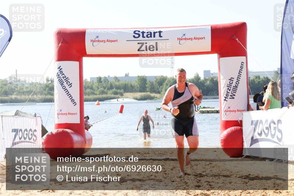 01.09.2024 - 17. Tribühne Triathlon Luisa Fischer http://msf.ph/oto/6926630 01.09.2024 10:58:59 Schwimmen 400, 420, 434 meine-sportfotos.de