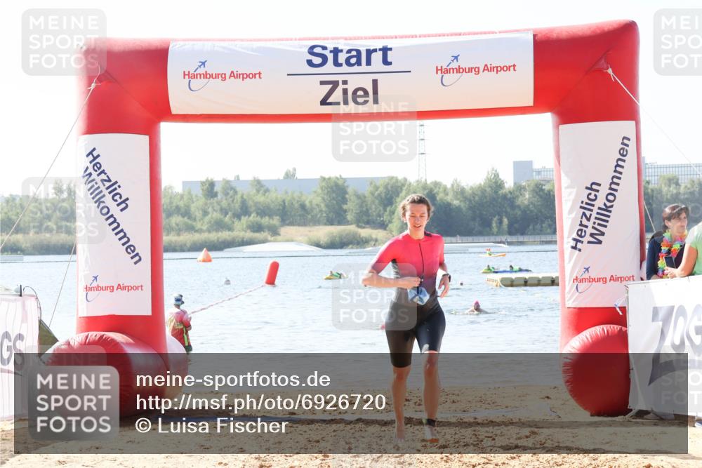 01.09.2024 - 17. Tribühne Triathlon Luisa Fischer http://msf.ph/oto/6926720 01.09.2024 10:59:29 Schwimmen 333, 405, 429 meine-sportfotos.de