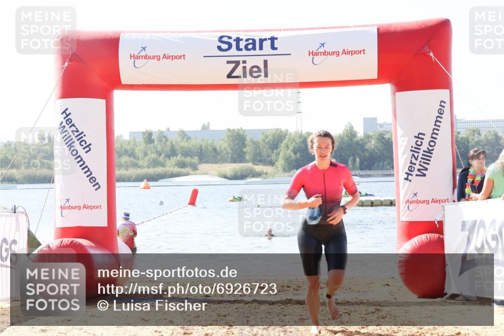 01.09.2024 - 17. Tribühne Triathlon Luisa Fischer http://msf.ph/oto/6926723 01.09.2024 10:59:29 Schwimmen 333, 405, 429 meine-sportfotos.de