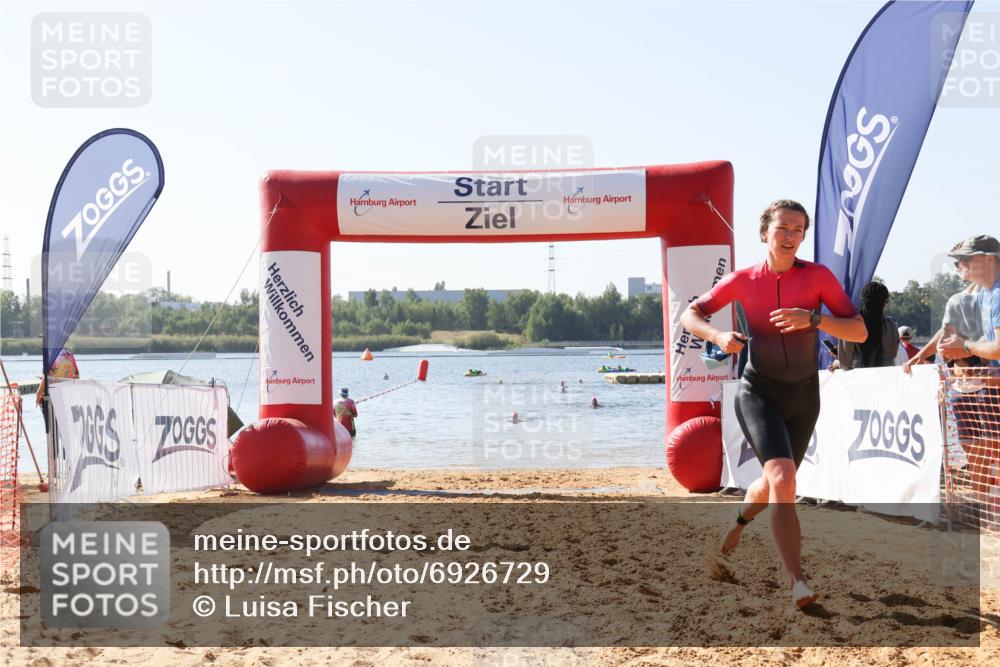 01.09.2024 - 17. Tribühne Triathlon Luisa Fischer http://msf.ph/oto/6926729 01.09.2024 10:59:30 Schwimmen 333, 405, 429 meine-sportfotos.de