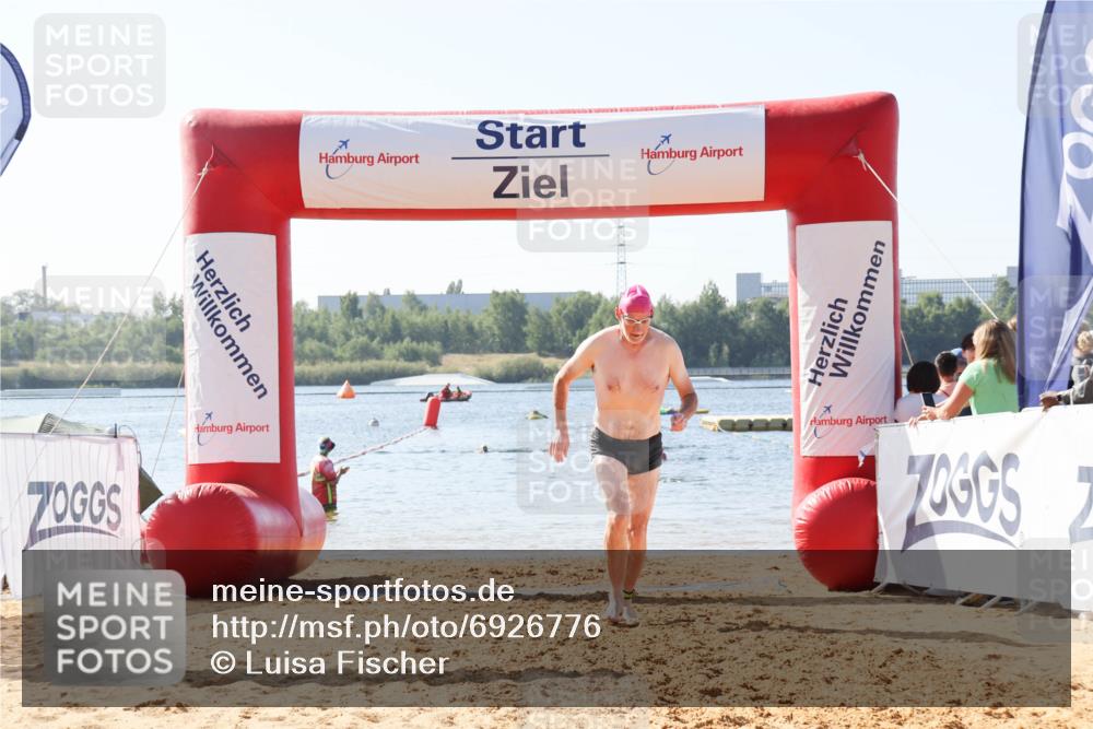 01.09.2024 - 17. Tribühne Triathlon Luisa Fischer http://msf.ph/oto/6926776 01.09.2024 11:00:01 Schwimmen 443 meine-sportfotos.de