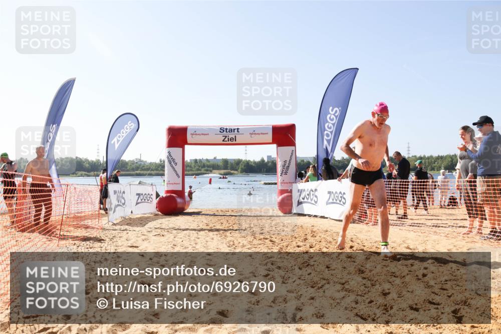 01.09.2024 - 17. Tribühne Triathlon Luisa Fischer http://msf.ph/oto/6926790 01.09.2024 11:00:04 Schwimmen 443 meine-sportfotos.de