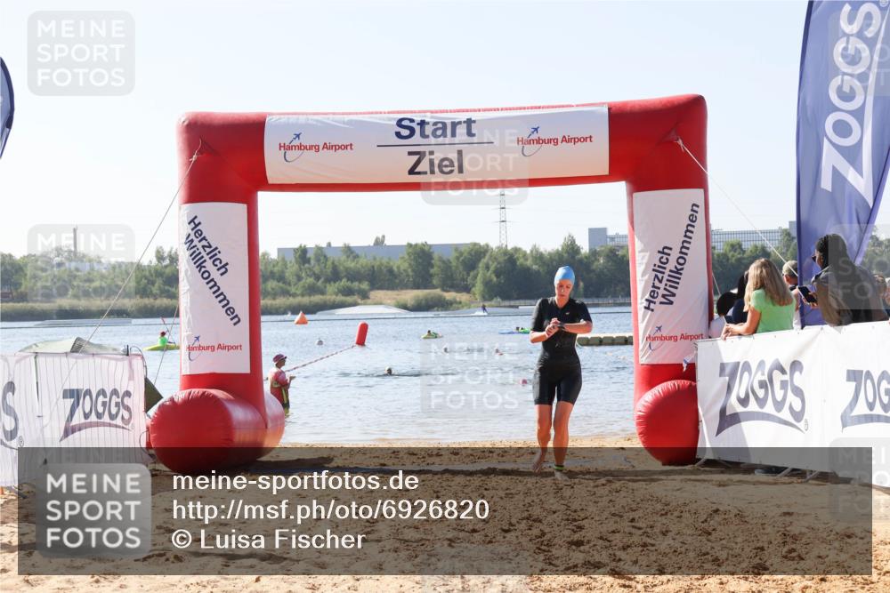 01.09.2024 - 17. Tribühne Triathlon Luisa Fischer http://msf.ph/oto/6926820 01.09.2024 11:00:16 Schwimmen 441 meine-sportfotos.de