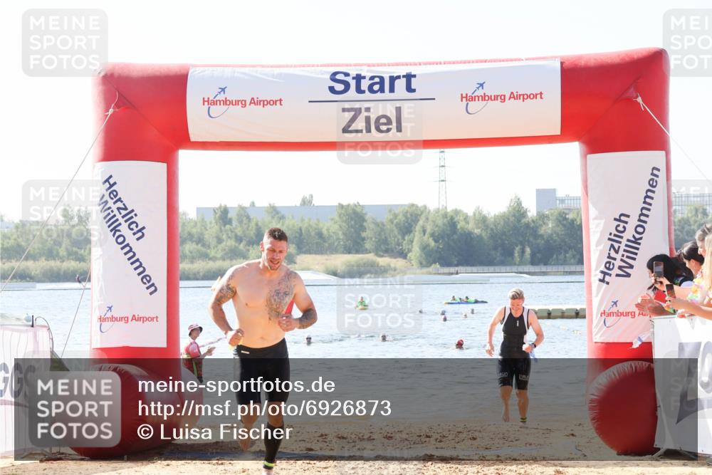 01.09.2024 - 17. Tribühne Triathlon Luisa Fischer http://msf.ph/oto/6926873 01.09.2024 11:00:42 Schwimmen 380, 422, 444 meine-sportfotos.de