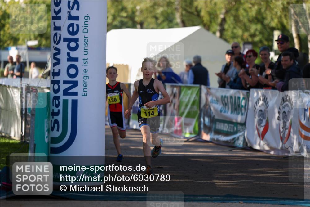 01.09.2024 - 17. Tribühne Triathlon Michael Strokosch http://msf.ph/oto/6930789 01.09.2024 09:47:00 Ziel 114, 130 meine-sportfotos.de