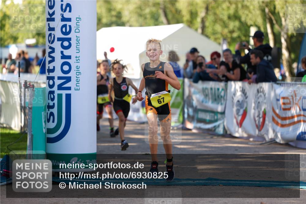 01.09.2024 - 17. Tribühne Triathlon Michael Strokosch http://msf.ph/oto/6930825 01.09.2024 09:47:39 Ziel 67, 89, 90, 106, 119 meine-sportfotos.de